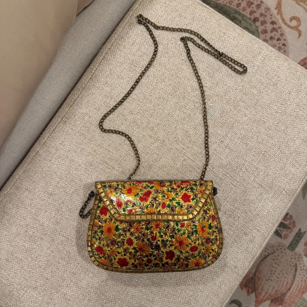 Antik Kraft Amoli Metal Clutch Purse in Floral Print - Picture 3 of 10